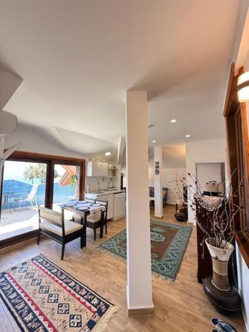 Mavi & Ani Pansiyon Antalya Exterior photo